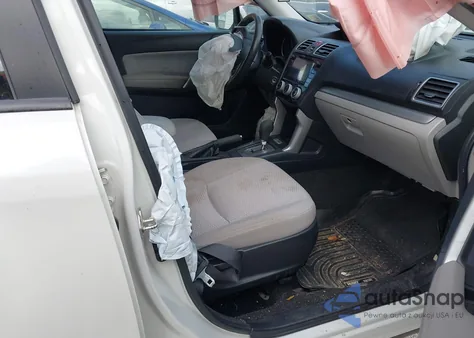 2017 Subaru Forester 2.5I Premium z USA, uszkodzony, nr VIN JF2SJAEC1HH594756